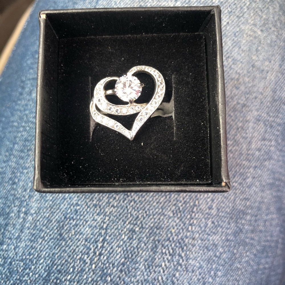 Size 5 silver heart diamond ring